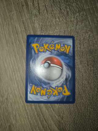 Carta Pikachu 25 aniversario Pokemon.