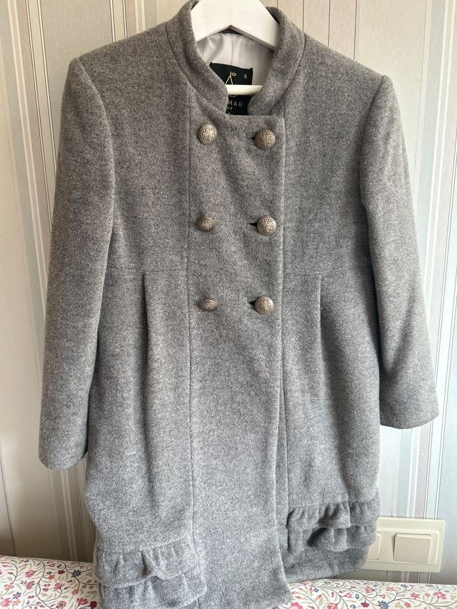 Abrigo niña talla 6 Marca Sanmar