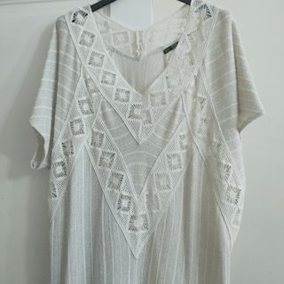 Vestido túnica con crochet de Zara  Talla leer des