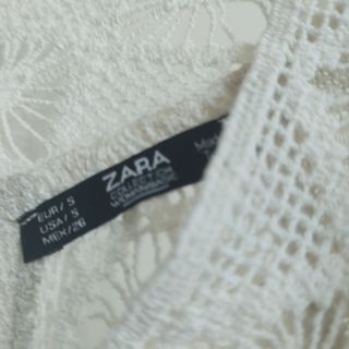 Vestido túnica con crochet de Zara  Talla leer des