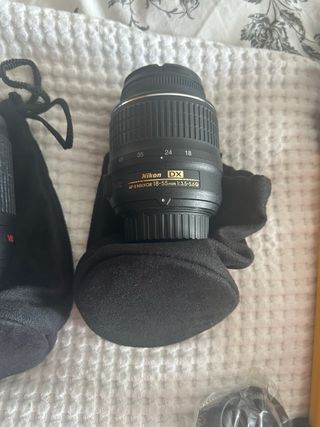 NIKON D5100  con 3 OBJETIVOS y 2 mochilas