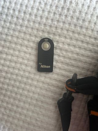 NIKON D5100  con 3 OBJETIVOS y 2 mochilas