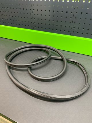JUNTA SELLO GOMA DE PUERTA PORSCHE CAYENNE