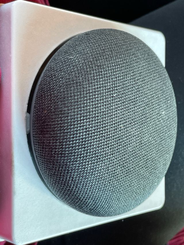 Google home minie carbón
