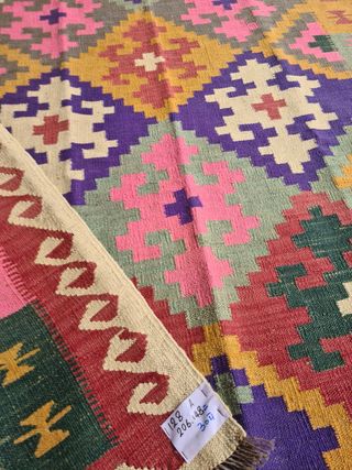 Tappeti orientali annodati a mano