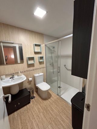 Piso en Urb. con piscina