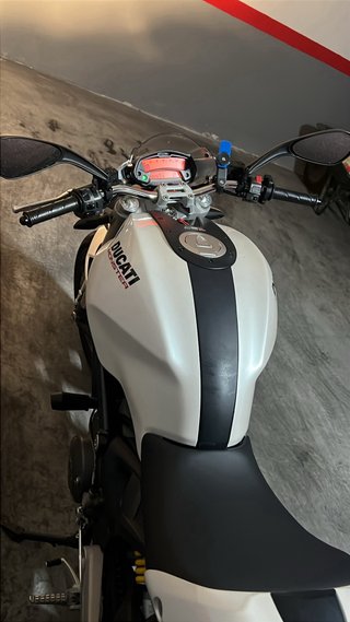 Ducati monster 696 2009 10.000km