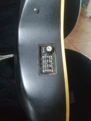 Guitarra electroacústica Ovation Pinacle