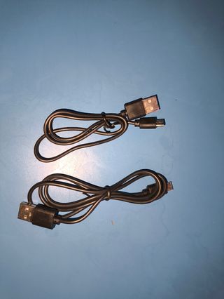 2 cables micro usb, estan nuevos. el precio es por