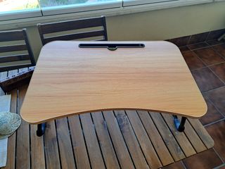 Mesita auxiliar,  nueva.