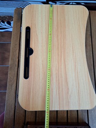 Mesita auxiliar,  nueva.