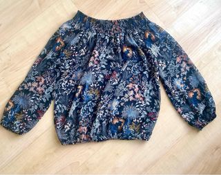Blusa ligera hombros descubiertos