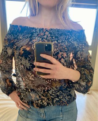 Blusa ligera hombros descubiertos