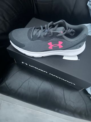 A estrenar. Originales talla 40