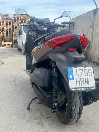 YAMAHA XMAX ABS