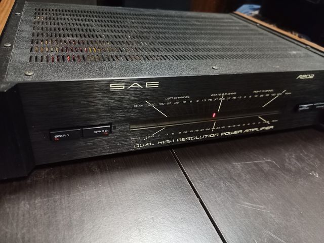 Amplificador de potencia S.A.E A-202