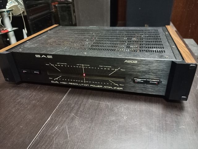 Amplificador de potencia S.A.E A-202