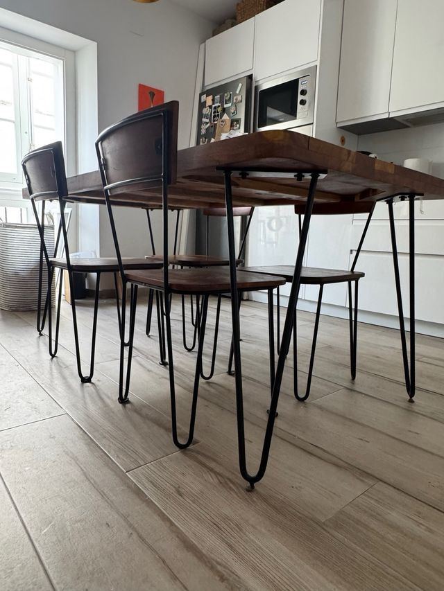 Mesa comedor  - 4 sillas