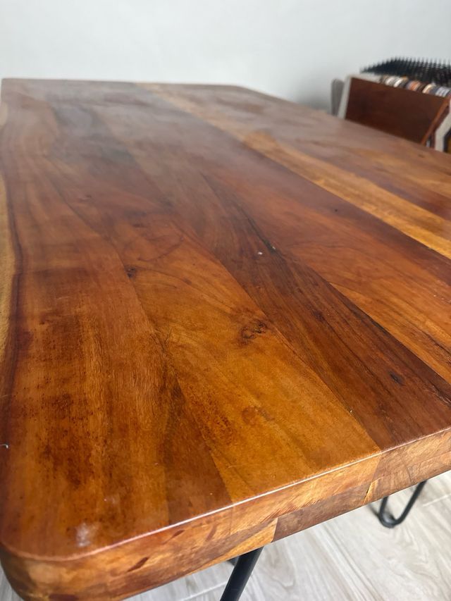 Mesa comedor  - 4 sillas