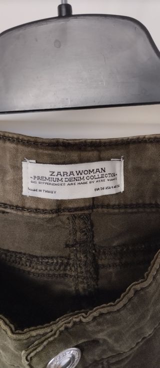 Pantalones militares Zara 