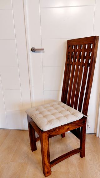 Set de mesa y 6 sillas, de teca ,sin estrenar