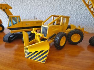 Maquetas máquinas CAT Caterpillar varios