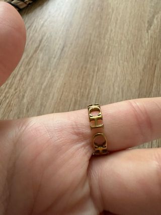 Anillo carolina herrera