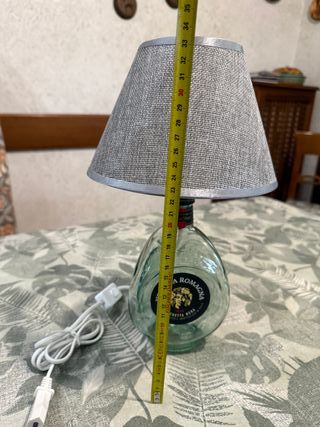 Lampada da tavolo base bottiglia Vecchia Romagna