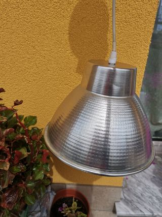 Lampadario in metallo 