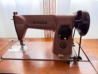 Maquina de coser SINGER