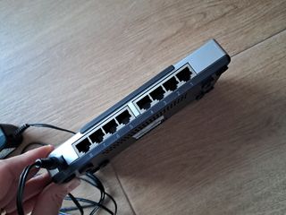 Switch 8 puertos 10-100mbps Conceptronic