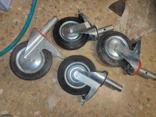 Se vende ruedas de andamio nuevo