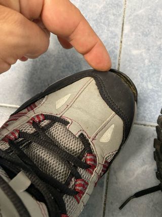 Se vende zapatilla treking mujer talla 39