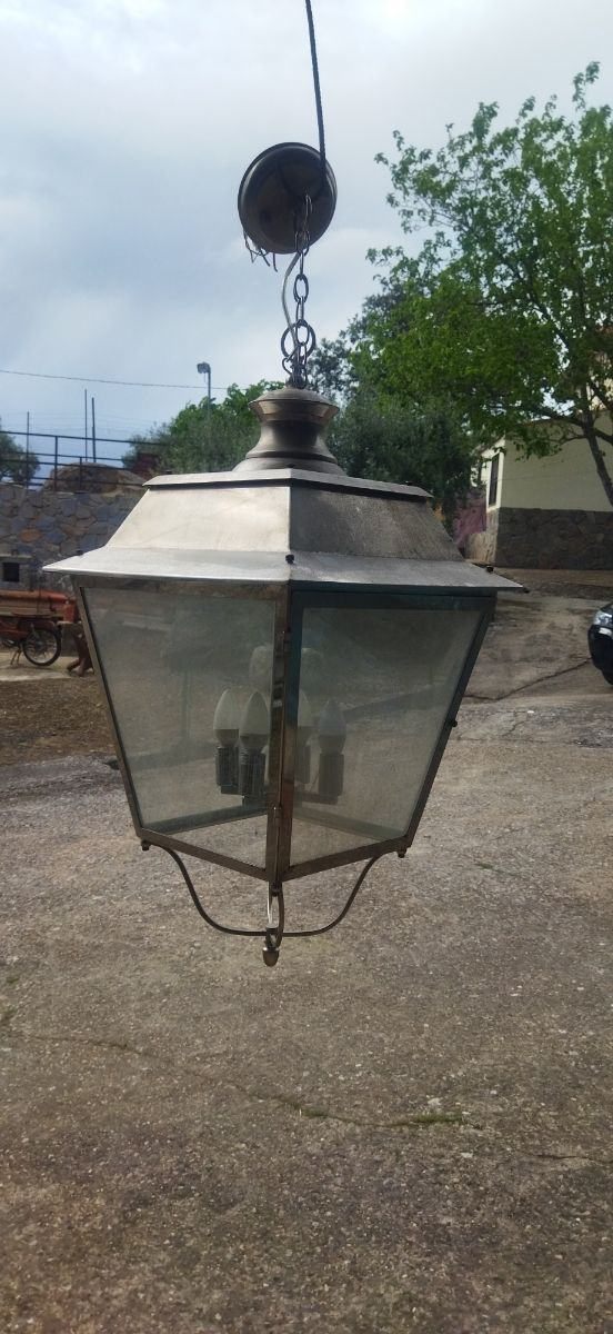 Se vende farol