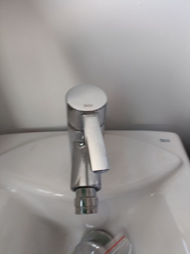 Grifo lavabo o bidé Roca