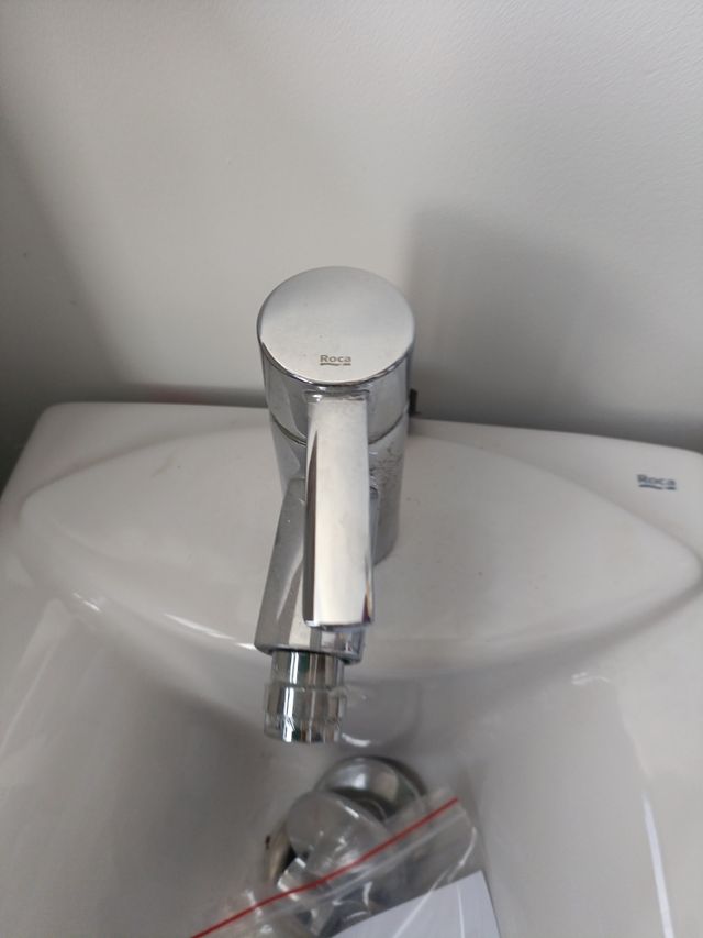 Grifo lavabo o bidé Roca