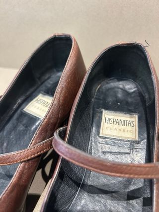 Zapatos de cuero de tacón ancho Hispanitas