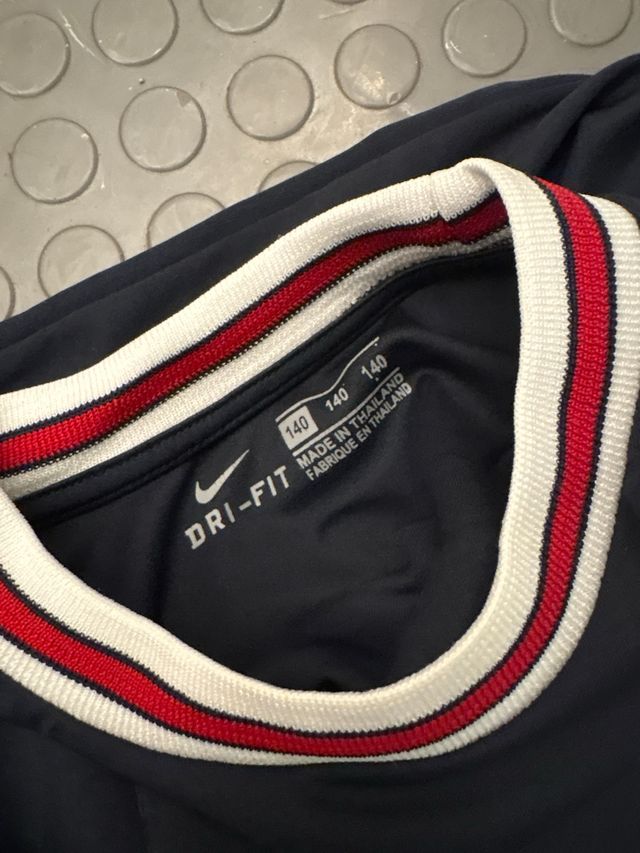 Equipacion Paris Saint Germain niño