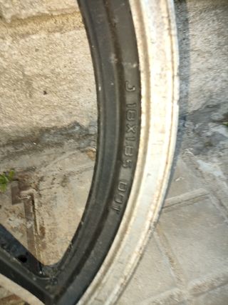 Pareja de  Llantas aluminio 18 Suzuki gs 450