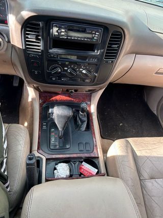 Toyota Land Cruiser 100 2003