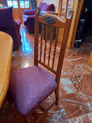 Mesa comedor con 4 sillas