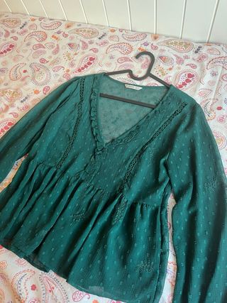 Blusa verde Stradivarius