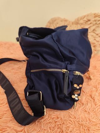 Mochila azul de Stradivarius