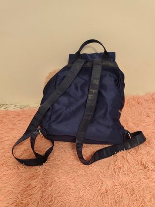 Mochila azul de Stradivarius