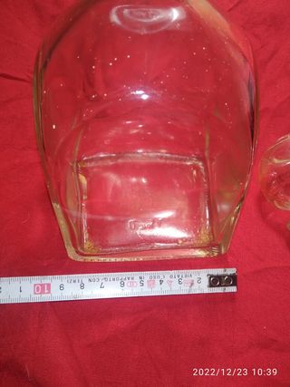 Bottiglia da liquore vintage in vetro con tappo H.