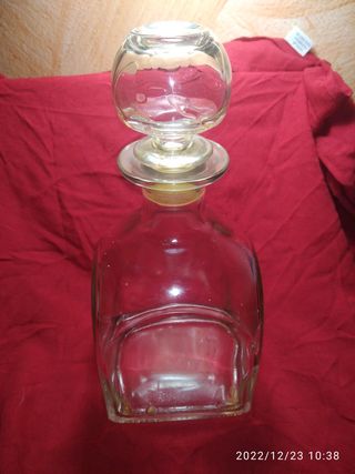 Bottiglia da liquore vintage in vetro con tappo H.