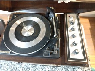 TOCADISCOS 