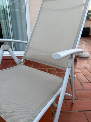 Conjunto jardín mesa y 4 sillas