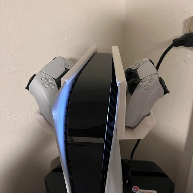 Supporto per controller PS5 collegabile a PS5