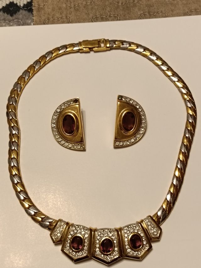 Collar y pendientes